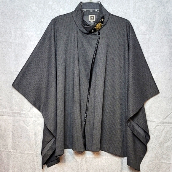 Anne Klein Herringbone Cape - Picture 1 of 8